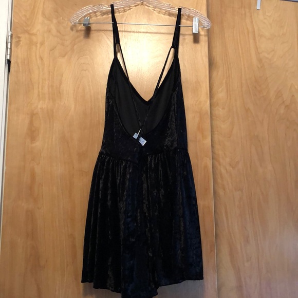 Ross Velvet Romper - Picture 5 of 6